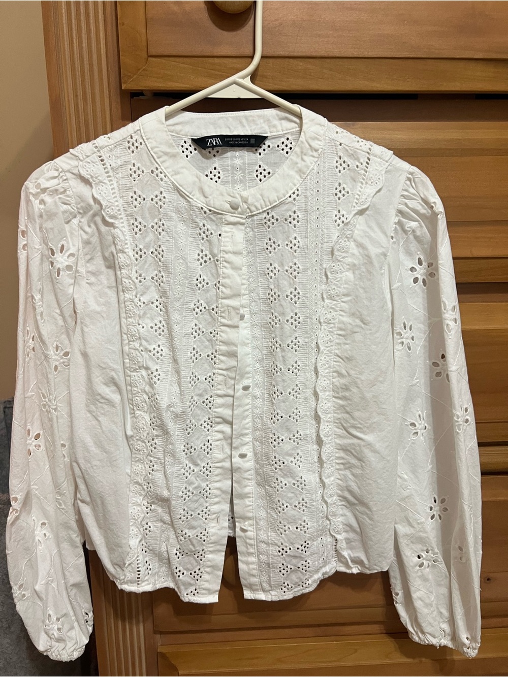 Zara White Eyelet Broderie Anglaise Button-Up Blouse